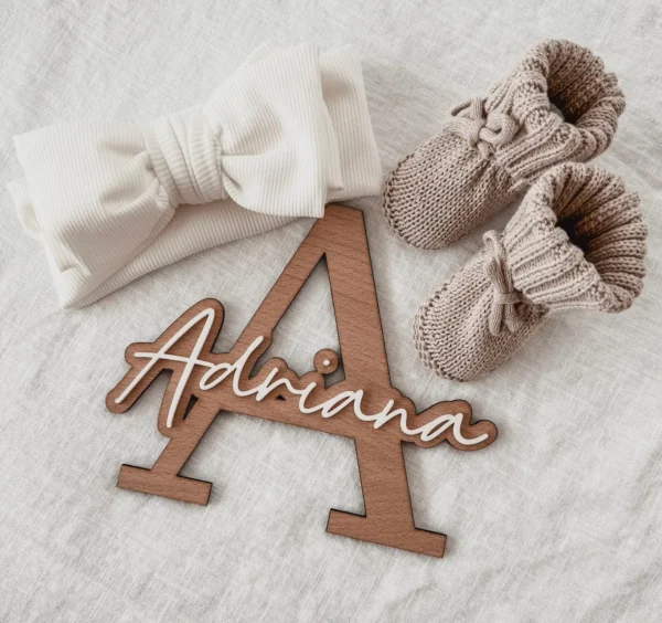 Personalised name tag for the children's room made of wood and white acrylic, variable width depending on the number of letters, approx. 20 cm high, with adhesive tape for easy attachment