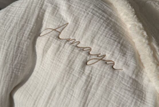 Handgemachte, personalisierte Babygeschenke aus der Schweiz