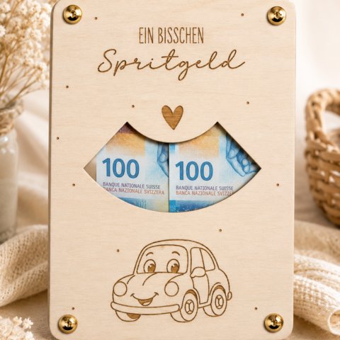 Geldgeschenk Spritgeld aus Holz mit Auto-Motiv und Schweizer Franken